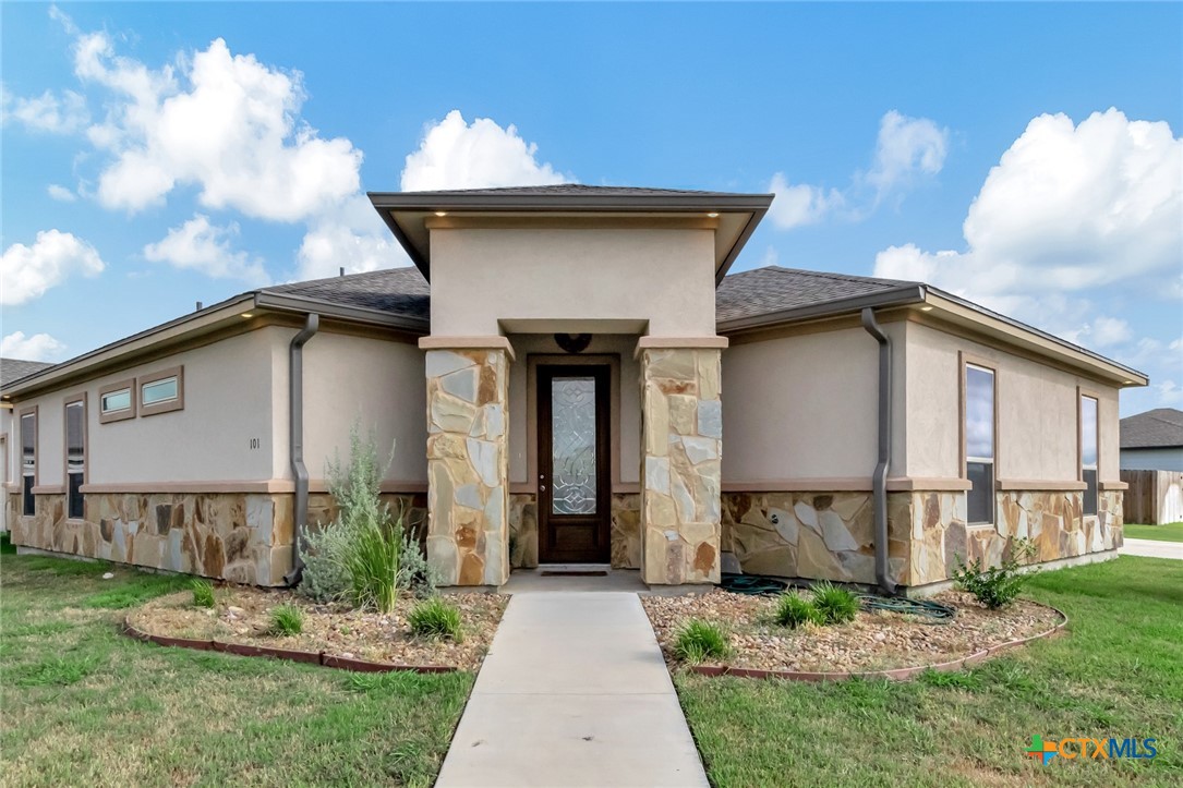 101 Forego Court Property Photo 1
