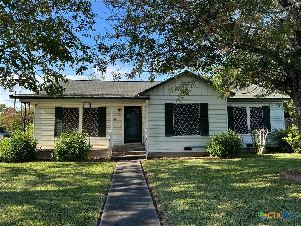 1802 Woodlawn Street Property Photo