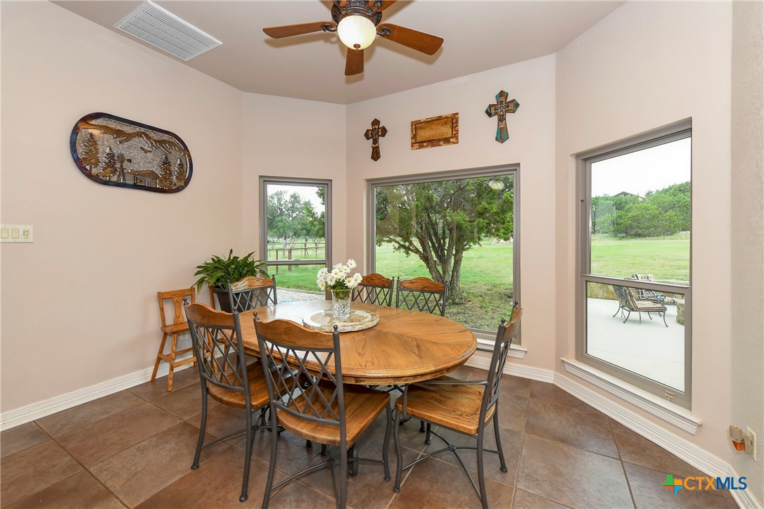 424 Lantana View Property Photo 16