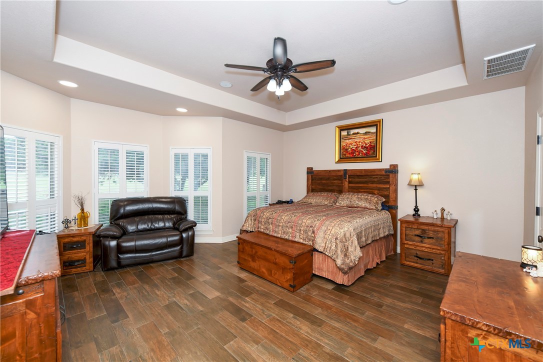424 Lantana View Property Photo 18