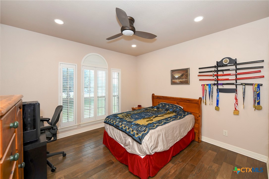 424 Lantana View Property Photo 22