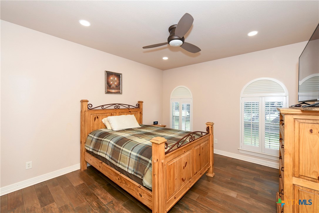 424 Lantana View Property Photo 23