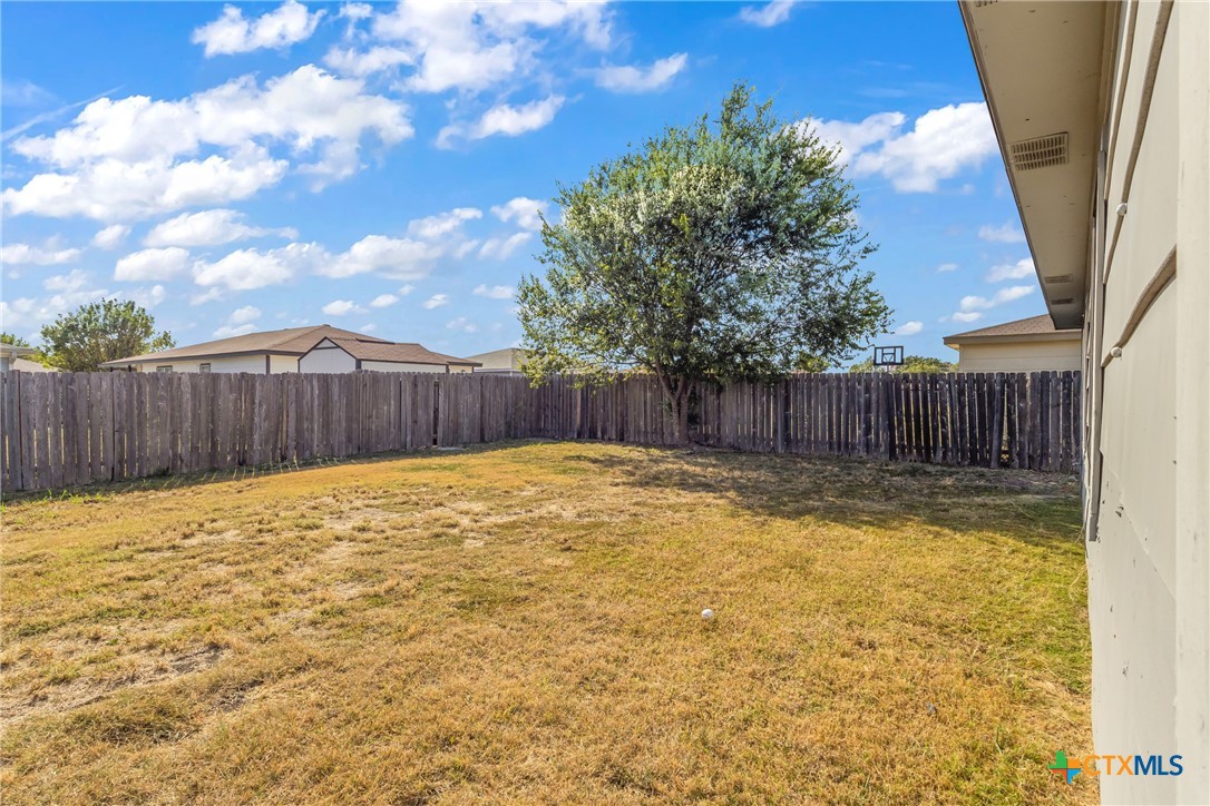 2804 Kim Drive Property Photo 18