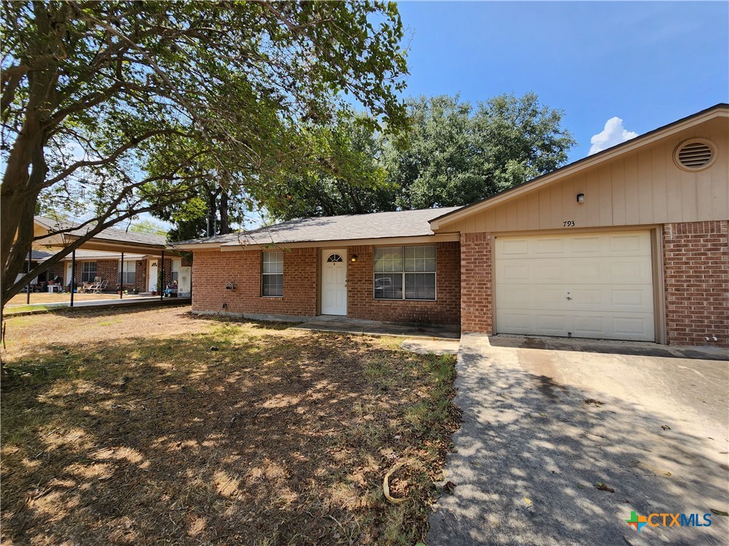 793 Albert Street Property Photo 1