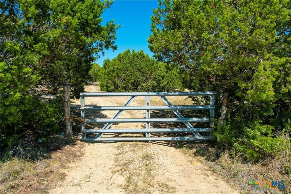 Unassigned Fm-1783 Property Photo 3