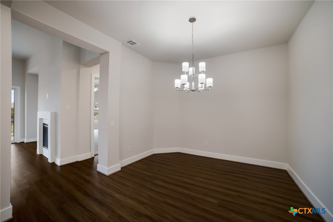 445 Chinkapin Trail Property Photo 5