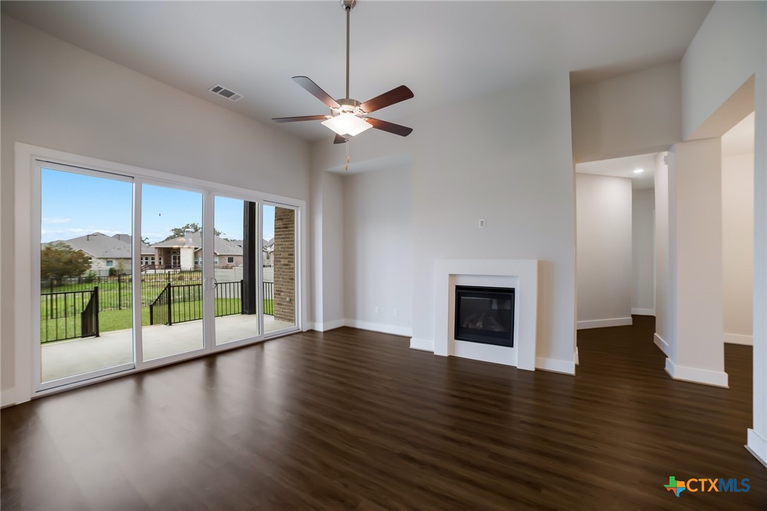 445 Chinkapin Trail Property Photo 6