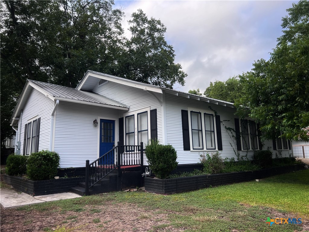 420 Willow Avenue A Property Photo 1
