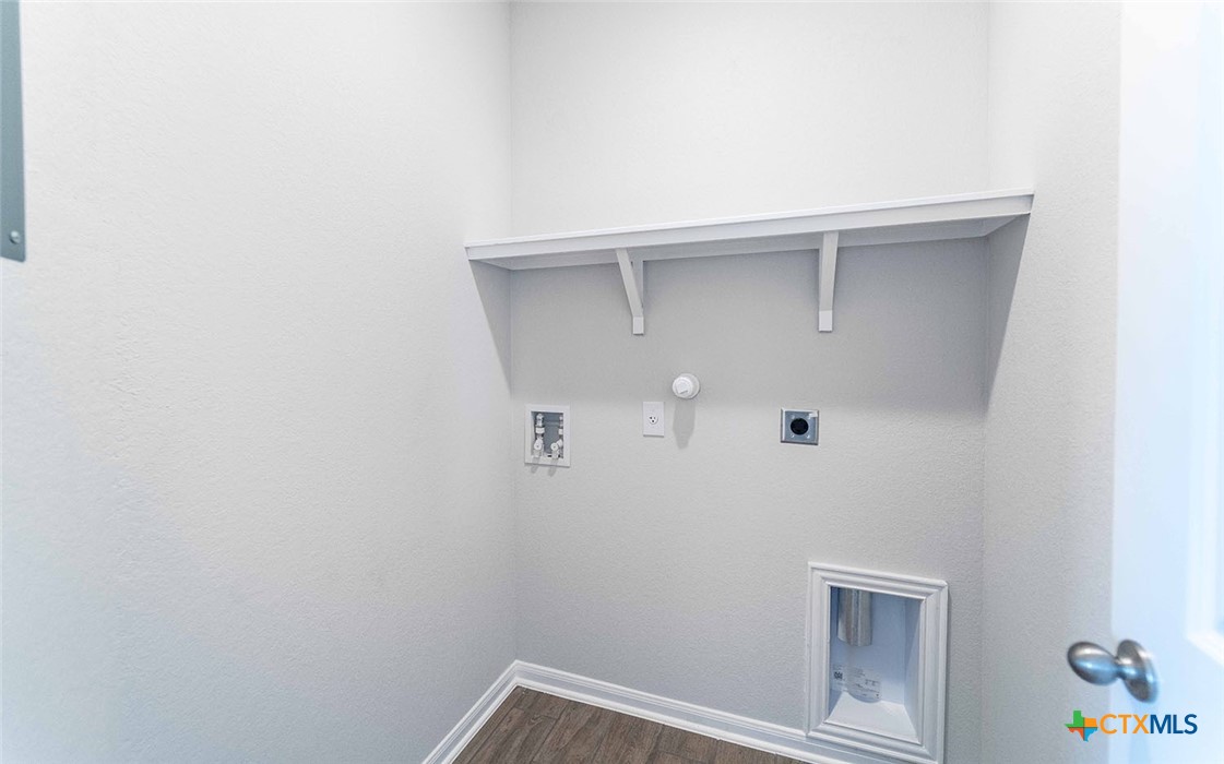 413 Lina Way Property Photo 13