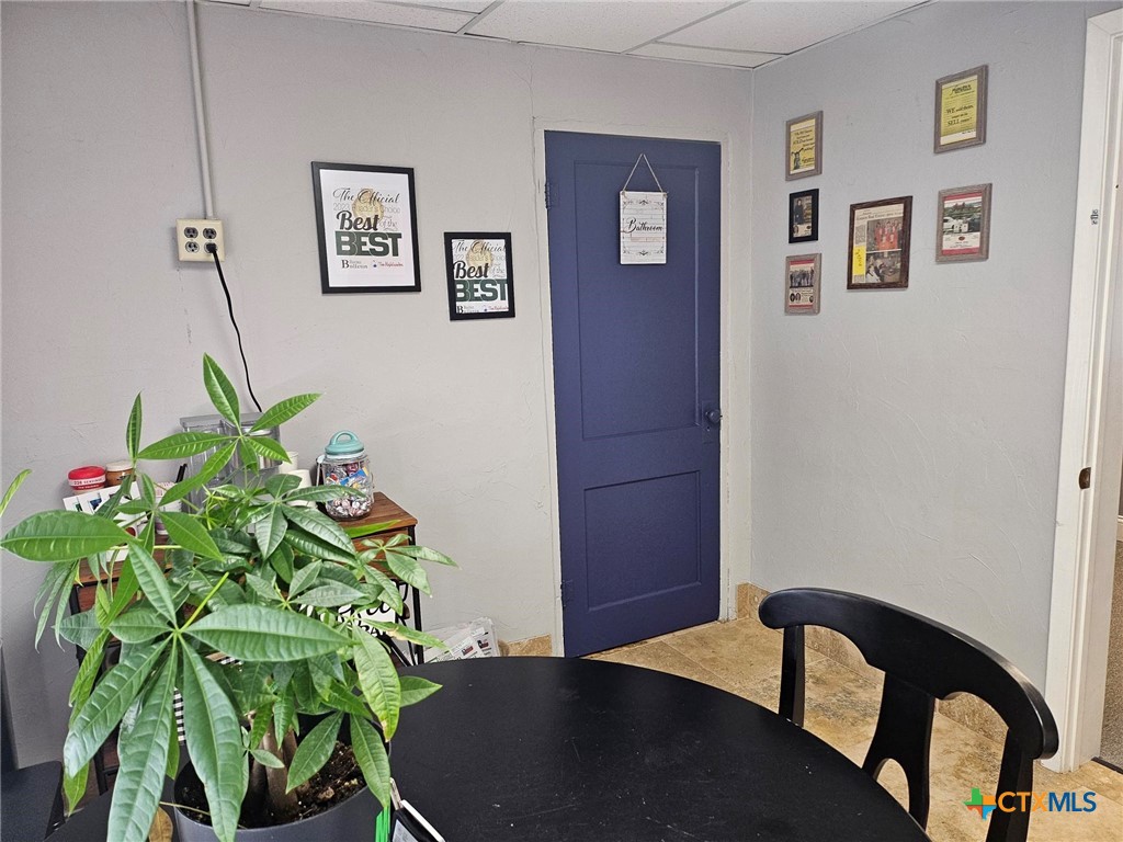 700 E Polk Street Property Photo 15