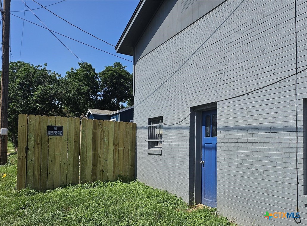 700 E Polk Street Property Photo 22