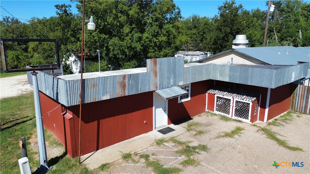 439 Fm 2604 Property Photo 10