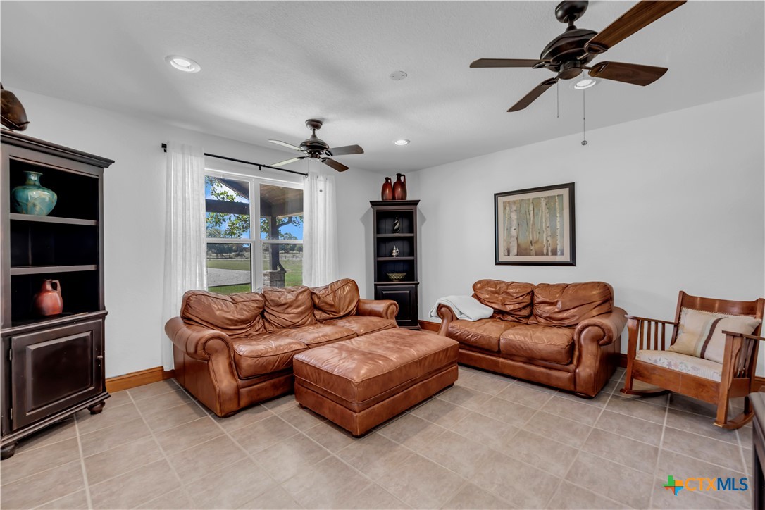 432 Painted Horse Trail Property Photo 6