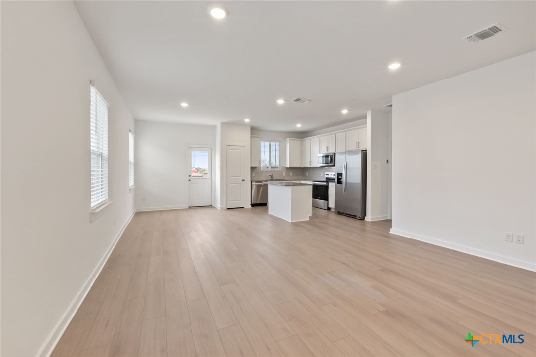 1321 Big Sky Road Property Photo 6