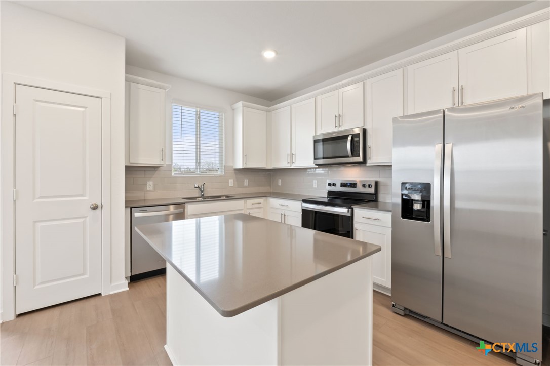 1321 Big Sky Road Property Photo 8