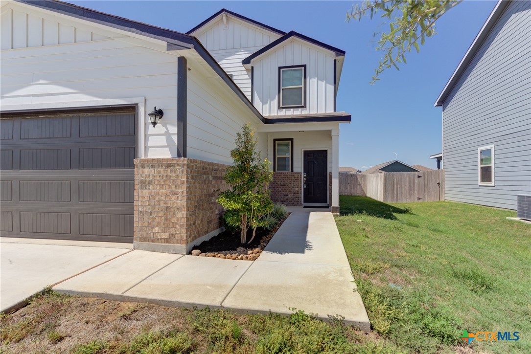 2420 Dielman Drive Property Photo 2