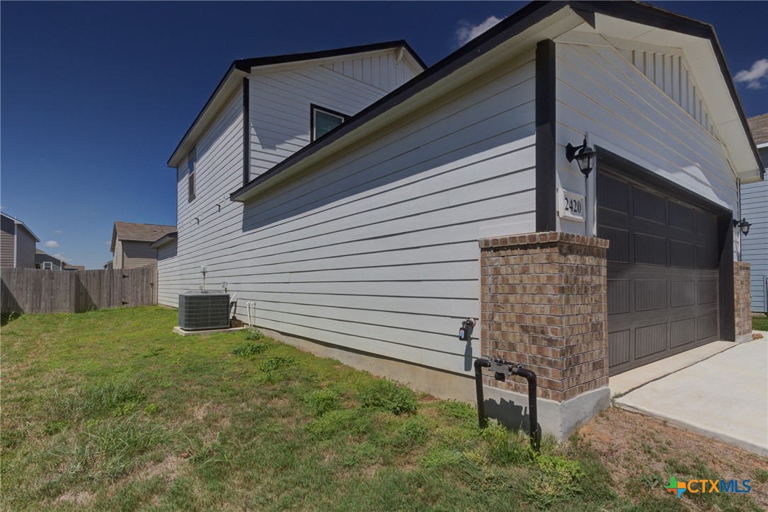2420 Dielman Drive Property Photo 4