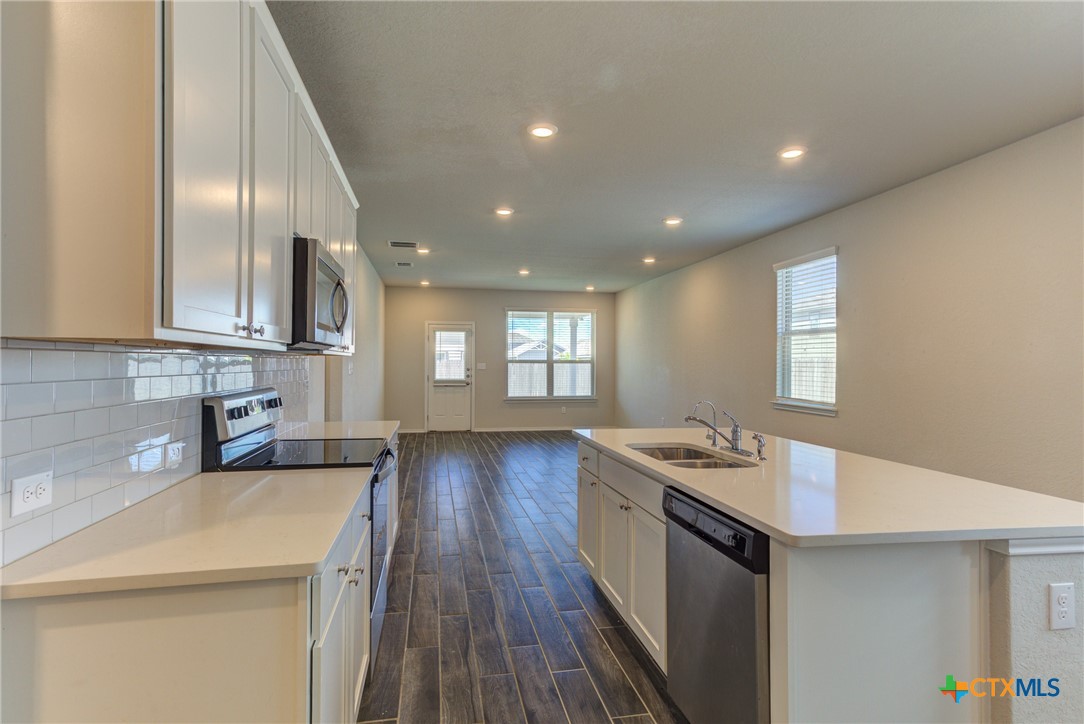 2420 Dielman Drive Property Photo 10