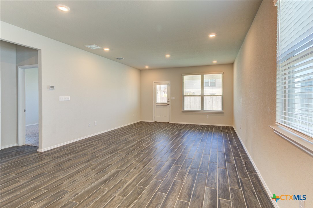 2420 Dielman Drive Property Photo 11