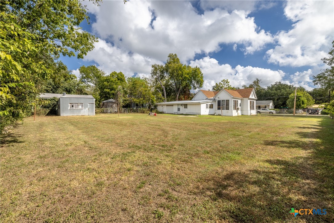 1125 Saint Peter Street Property Photo 25