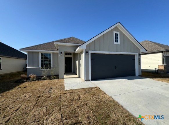935 James Parker Circle Property Photo 2