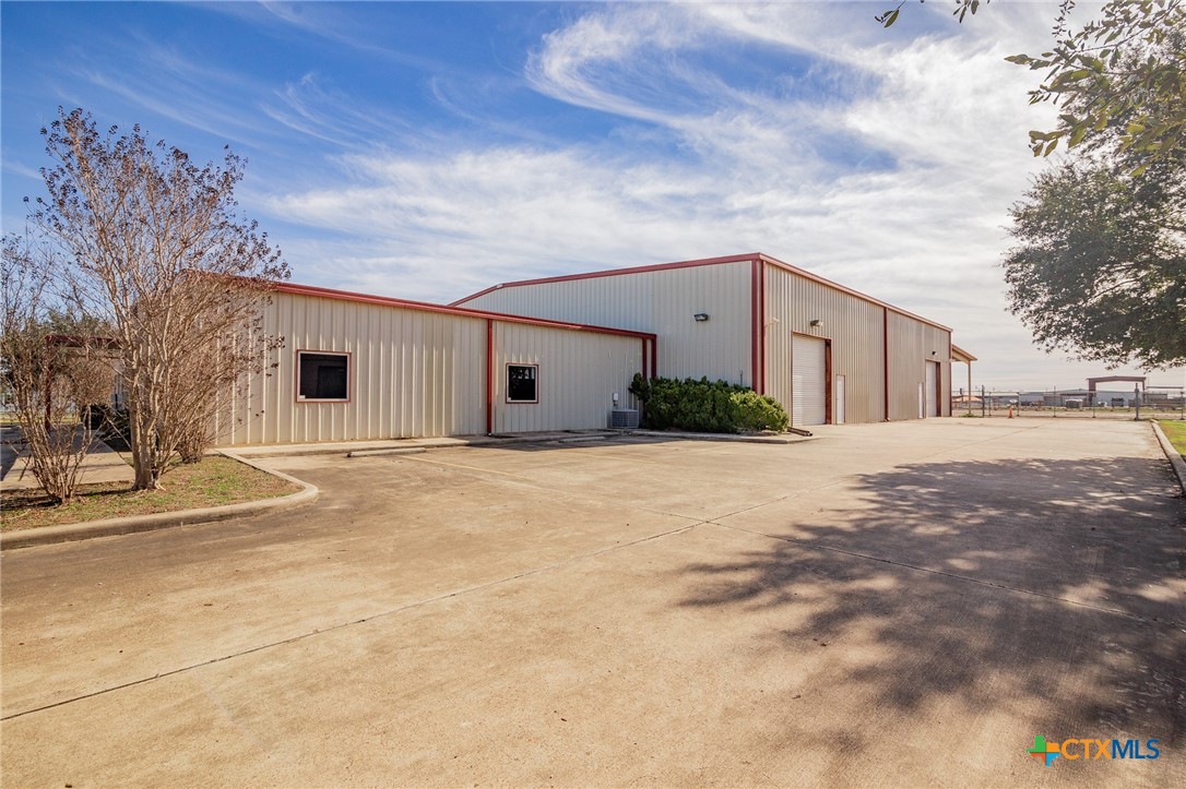 8331 Lone Tree Road Property Photo 12