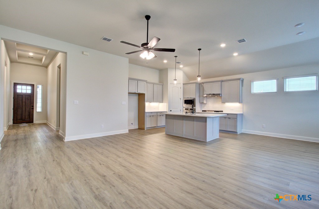 12225 Moon Pool Property Photo 3