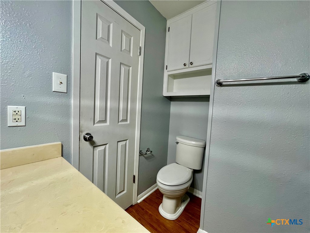 409 Versailles Street Property Photo 14
