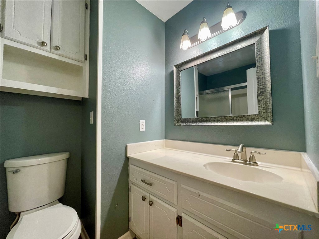 409 Versailles Street Property Photo 16