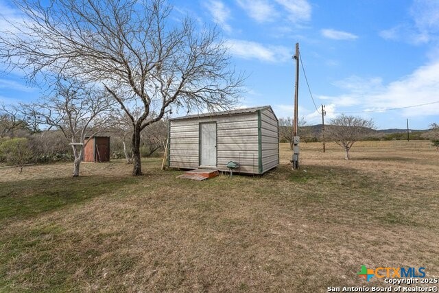 831 County Road 350 Property Photo 11