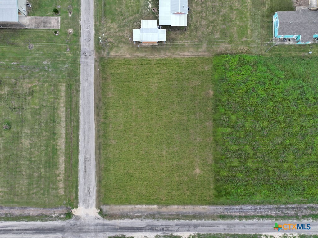 1301 & 1303 Bill Tindall Avenue Property Photo 7