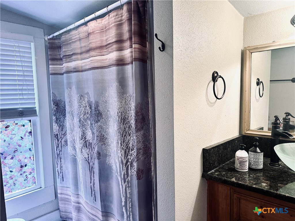 195 E Coll Street Property Photo 16