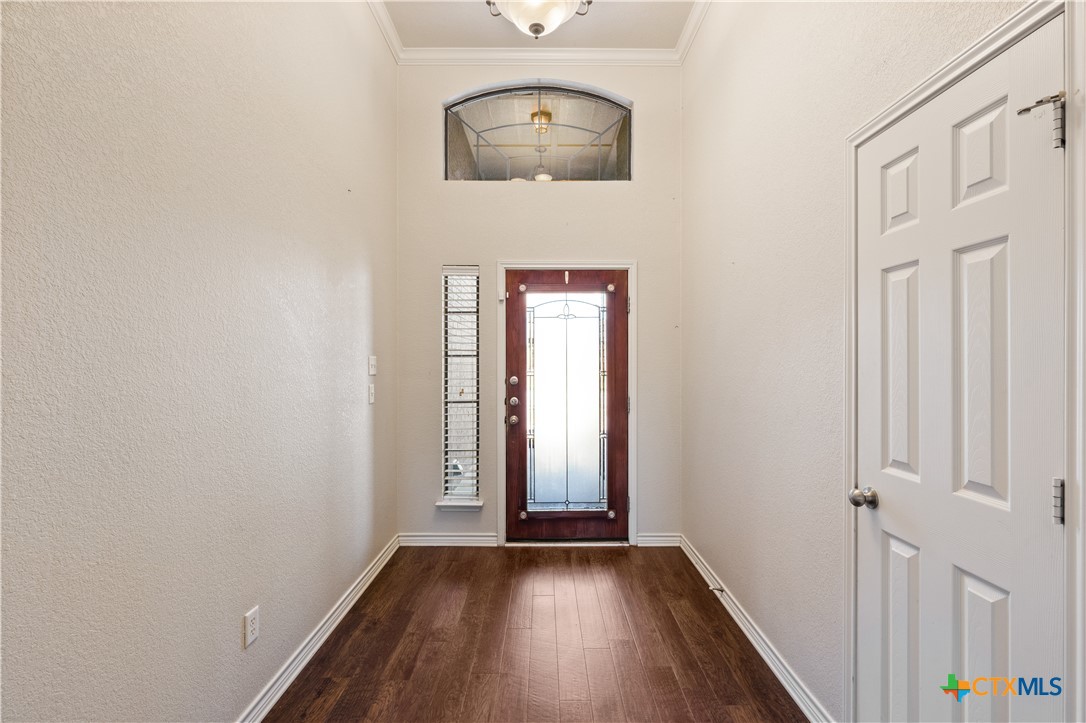 1216 Hummingbird Road Property Photo 6
