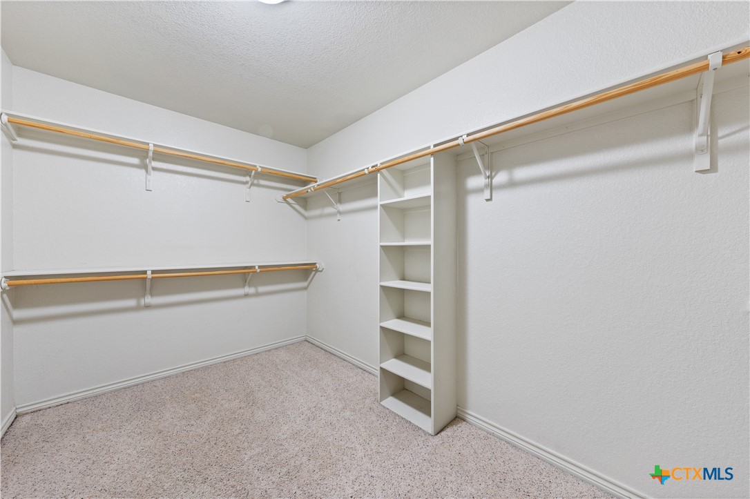 1216 Hummingbird Road Property Photo 25
