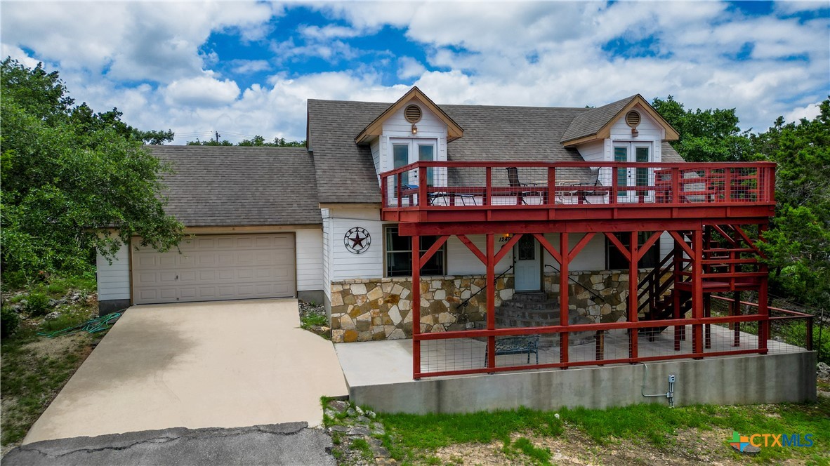 1249 Springwater Property Photo 4