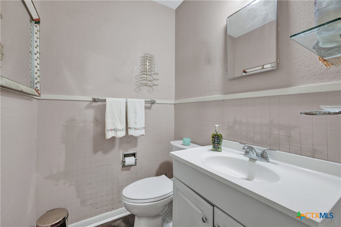 800 N Bishop Street Property Photo 21