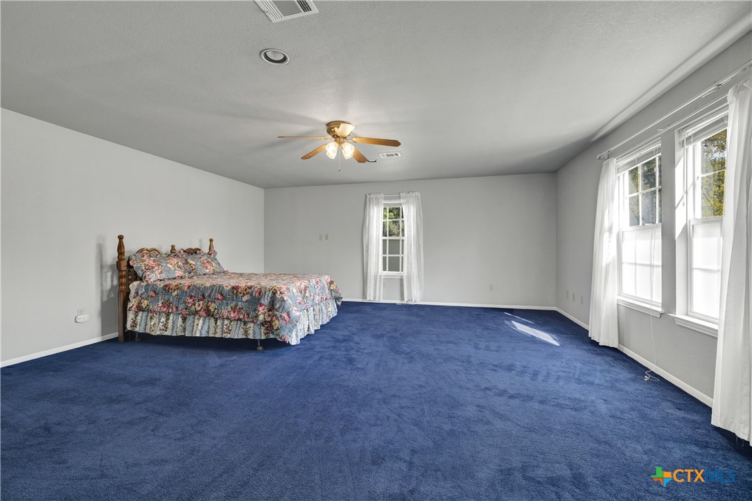 800 N Bishop Street Property Photo 27