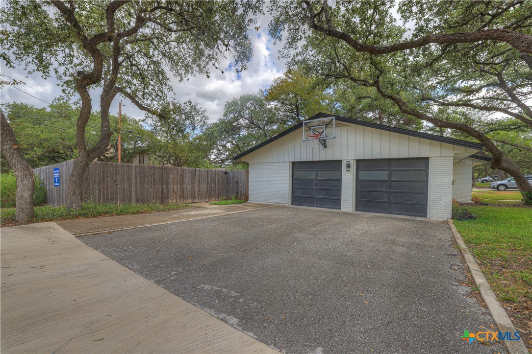 1 Mission Drive Property Photo 43