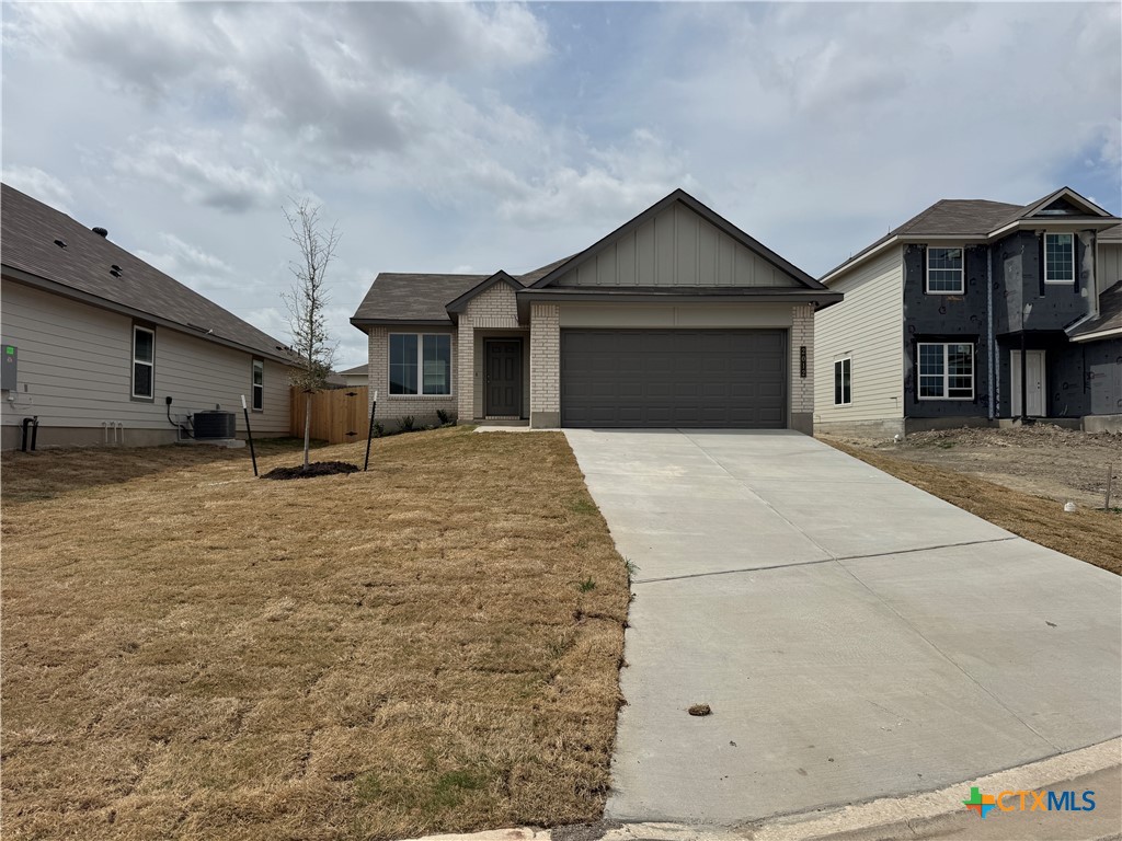 2012 Meridian Loop Property Photo 1