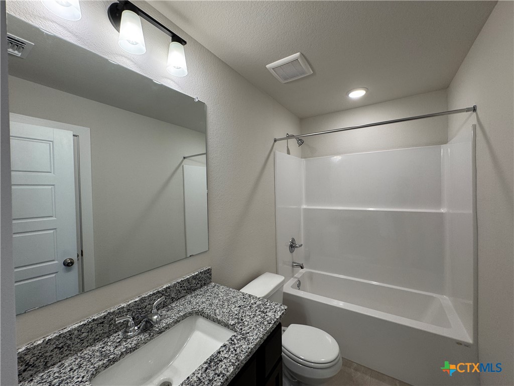 2020 Meridian Loop Property Photo 10