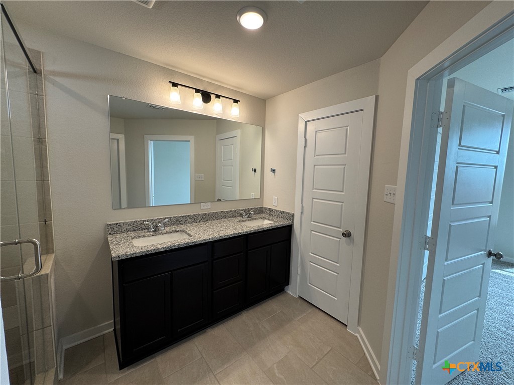 2020 Meridian Loop Property Photo 17