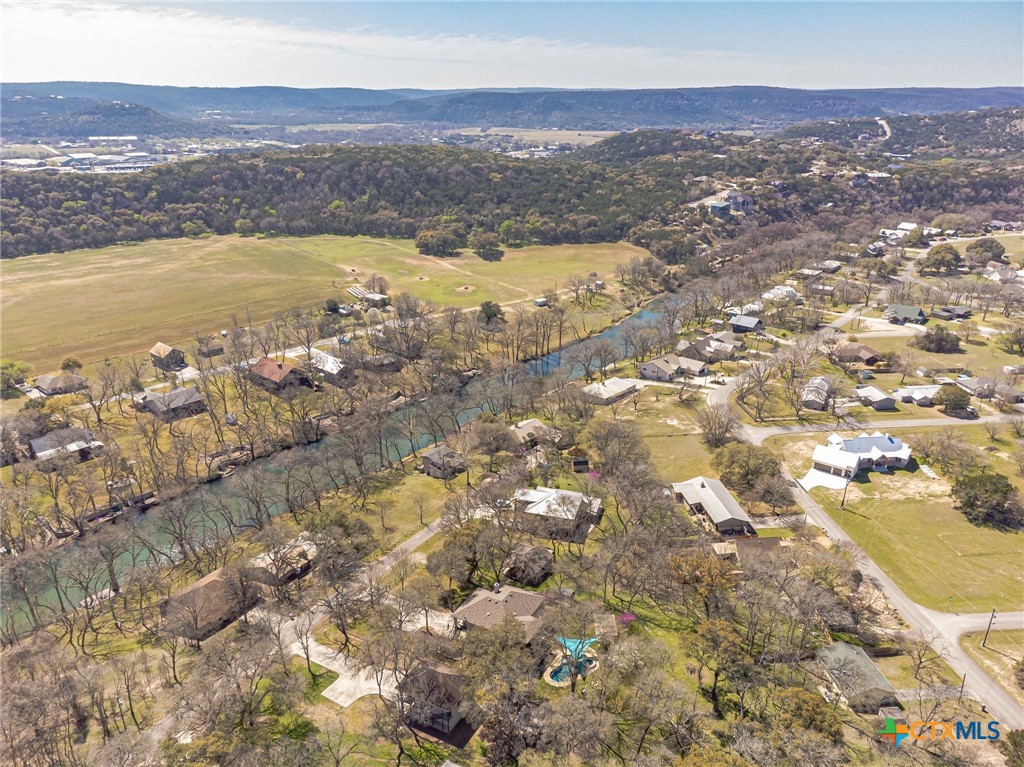 1009 Edgewater Falls Property Photo 27