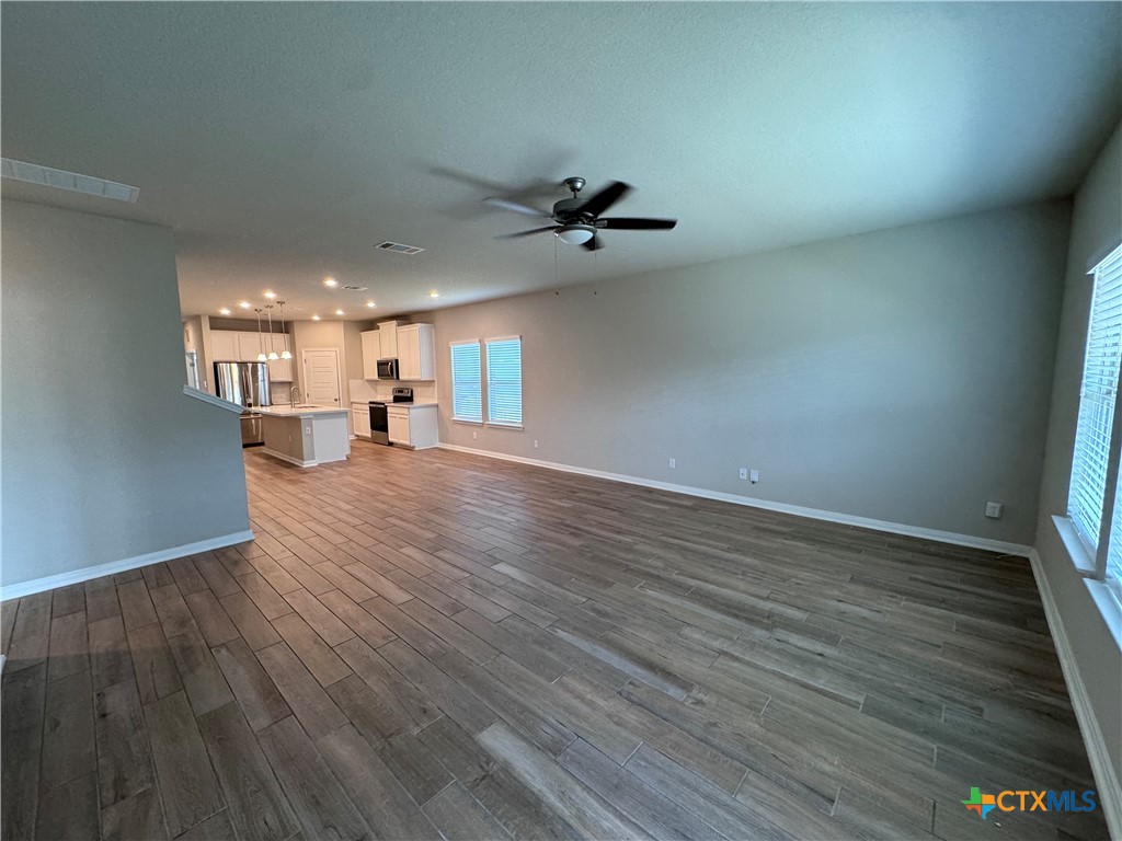 1280 Ella Crossing Property Photo 6