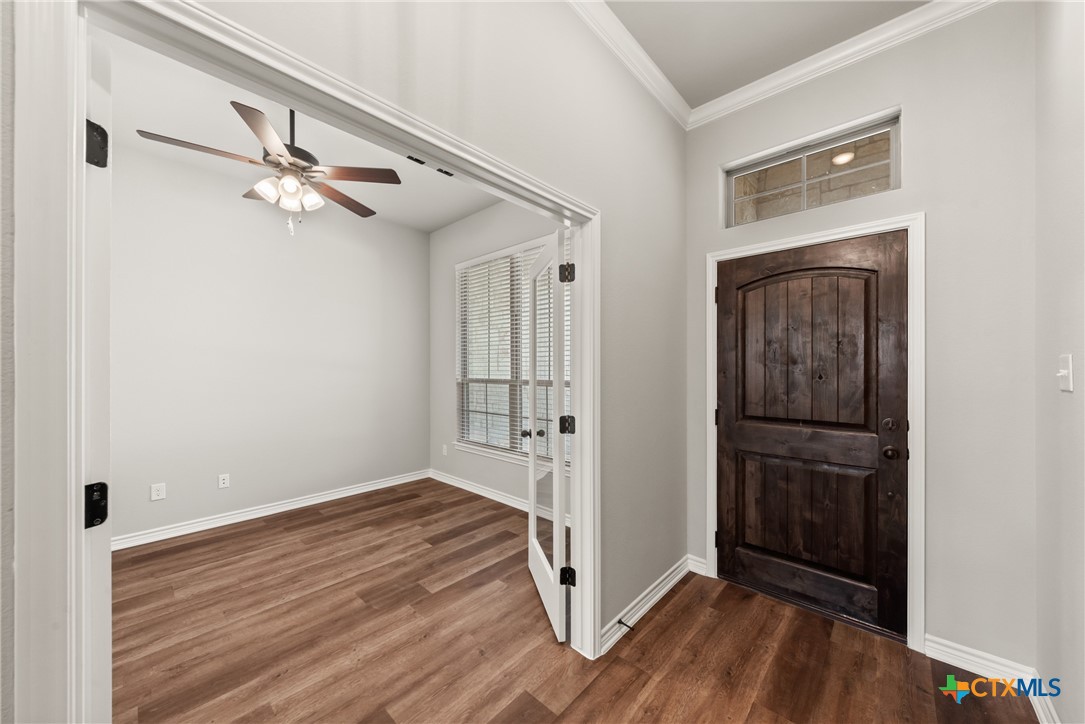 7903 Autumnwood Lane Property Photo 6
