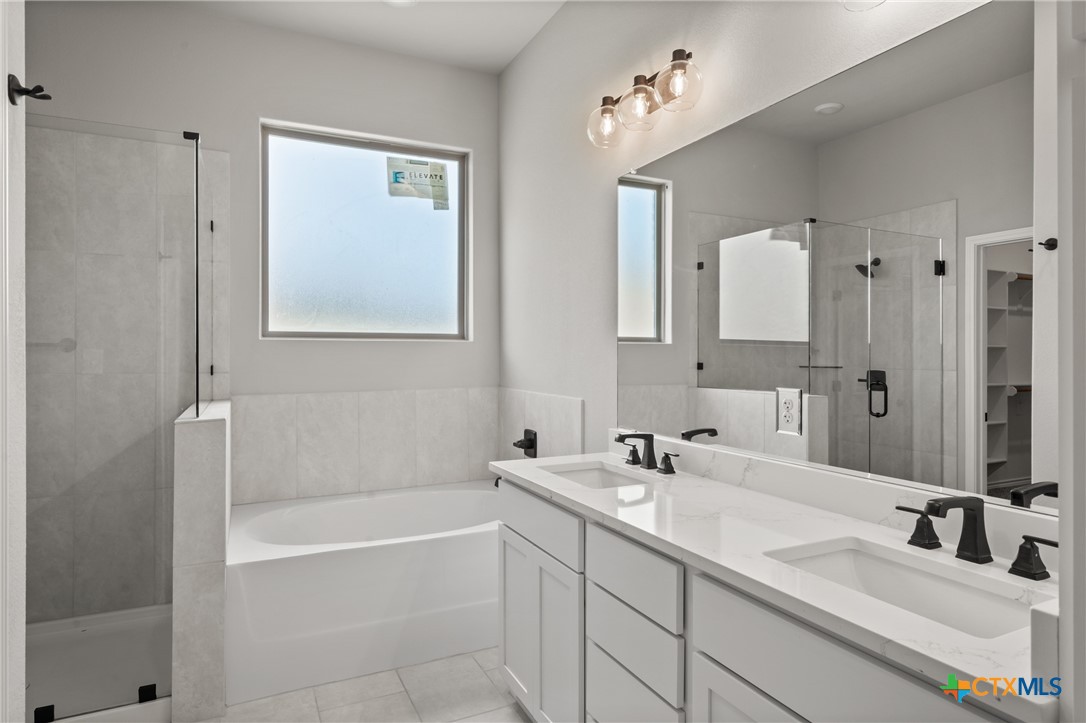 7903 Autumnwood Lane Property Photo 13