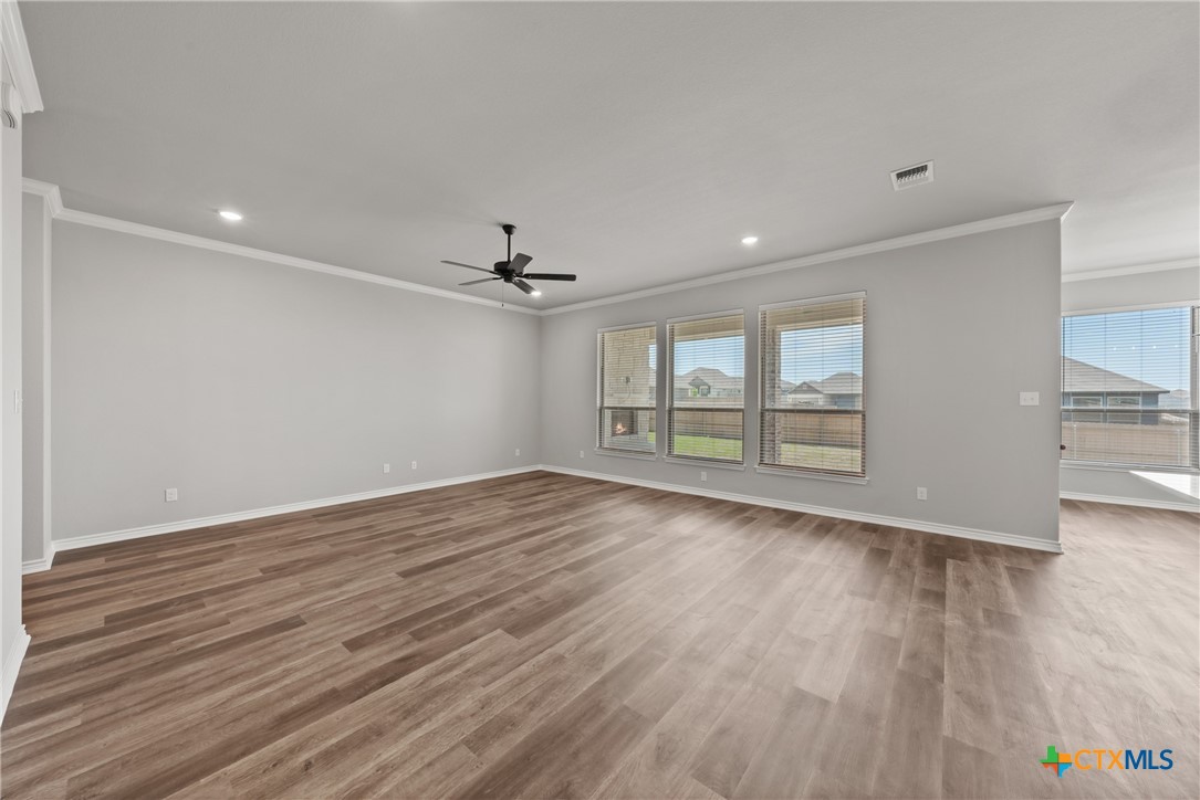 7903 Autumnwood Lane Property Photo 25