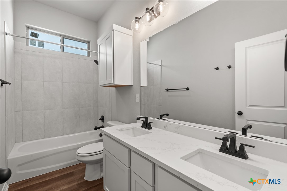 7903 Autumnwood Lane Property Photo 30