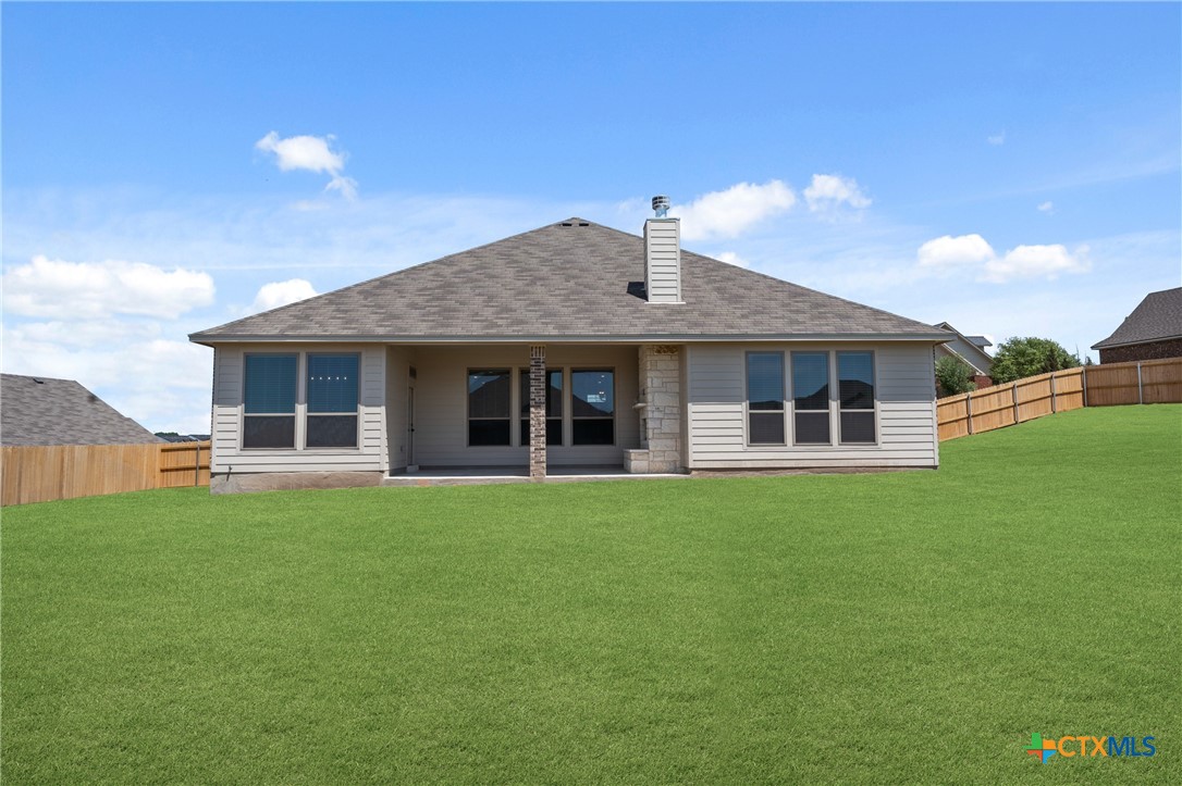 7903 Autumnwood Lane Property Photo 35