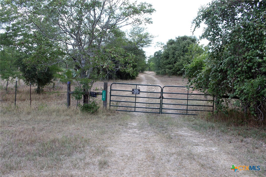 720 Green Acre Drive Property Photo 39
