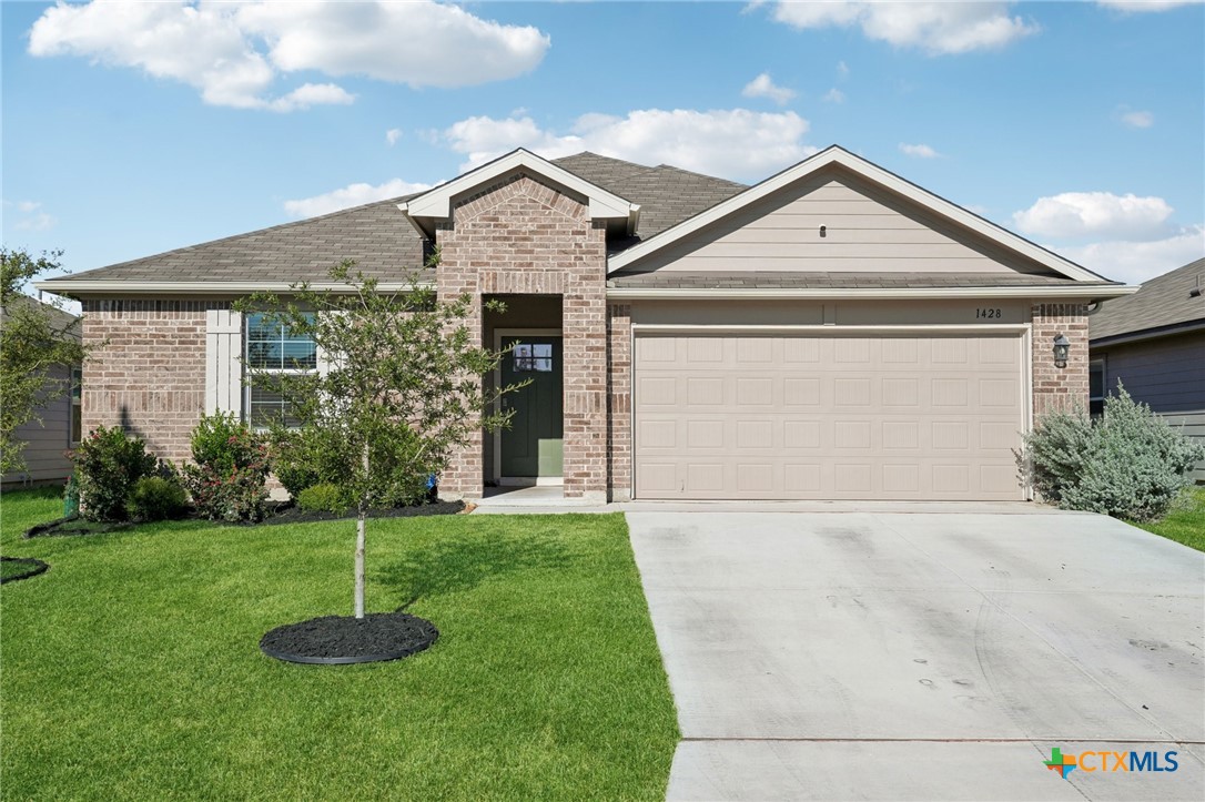 1428 Redwood Creek Property Photo 4